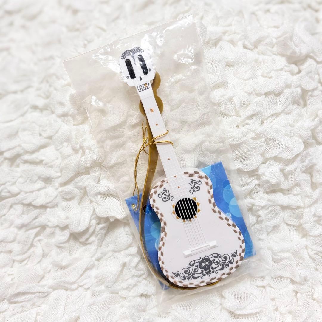 ディズニーオンアイス リメンバーミー ギター ミゲル フィギュア 限定