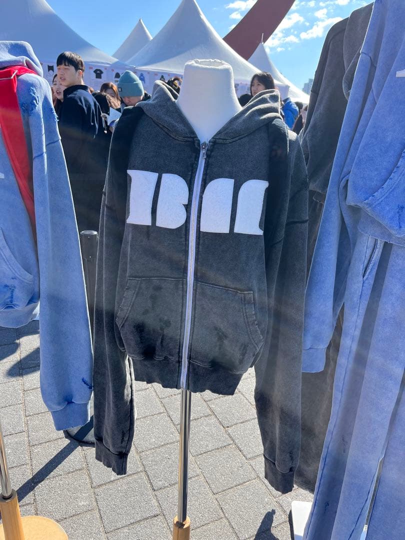 希少】BABYMONSTER【HELLO MONSTER】スウェット※Lセット - メルカリ