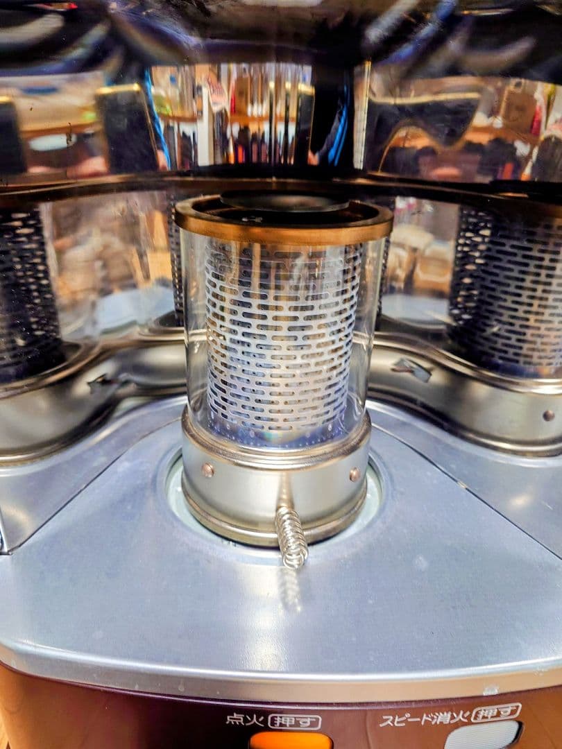 これから寒さ本番前にコロナ製石油ストーブ。 これから寒さ本番前に