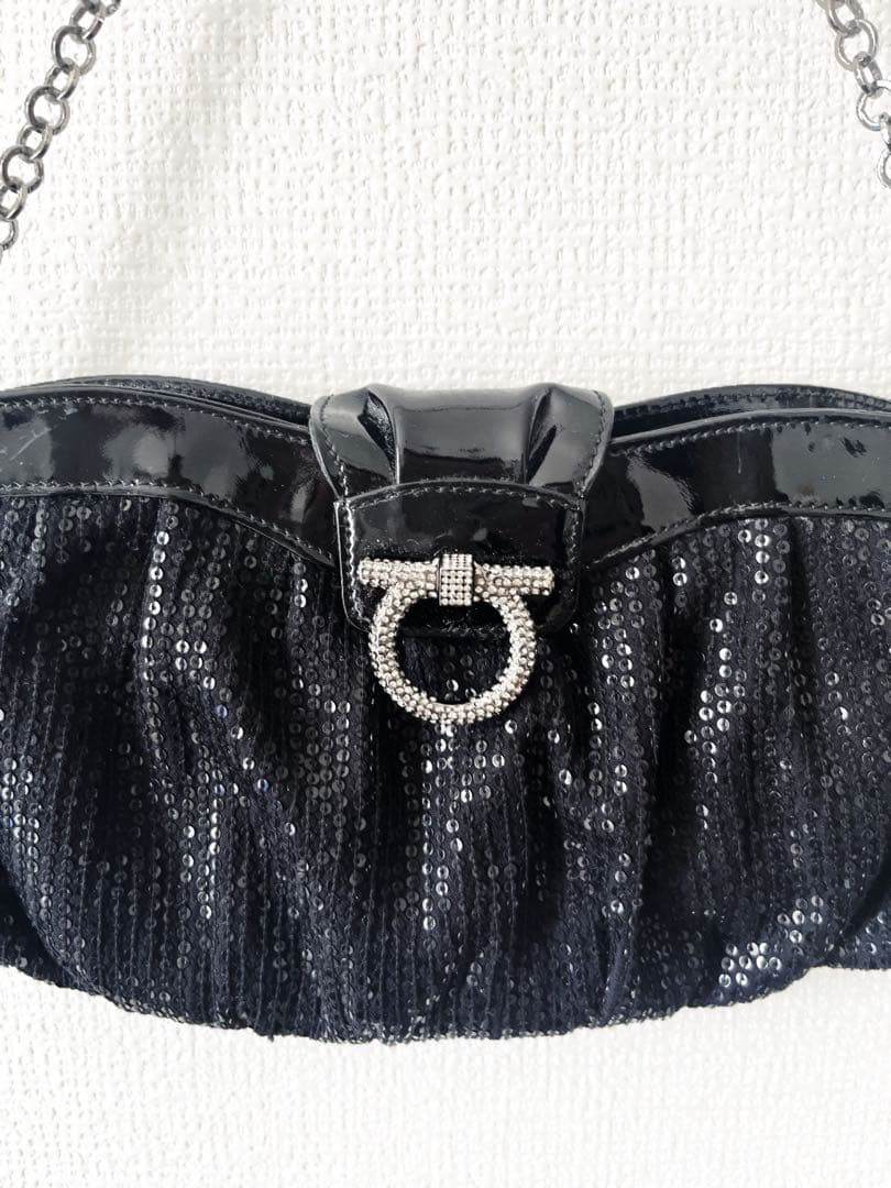 【美品】サルヴァトーレフェラガモ パーティーバッグ スパンコール