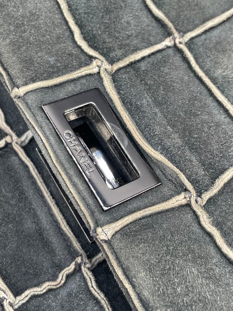 CHANEL シャネル　ムートン　チェーン　バッグ