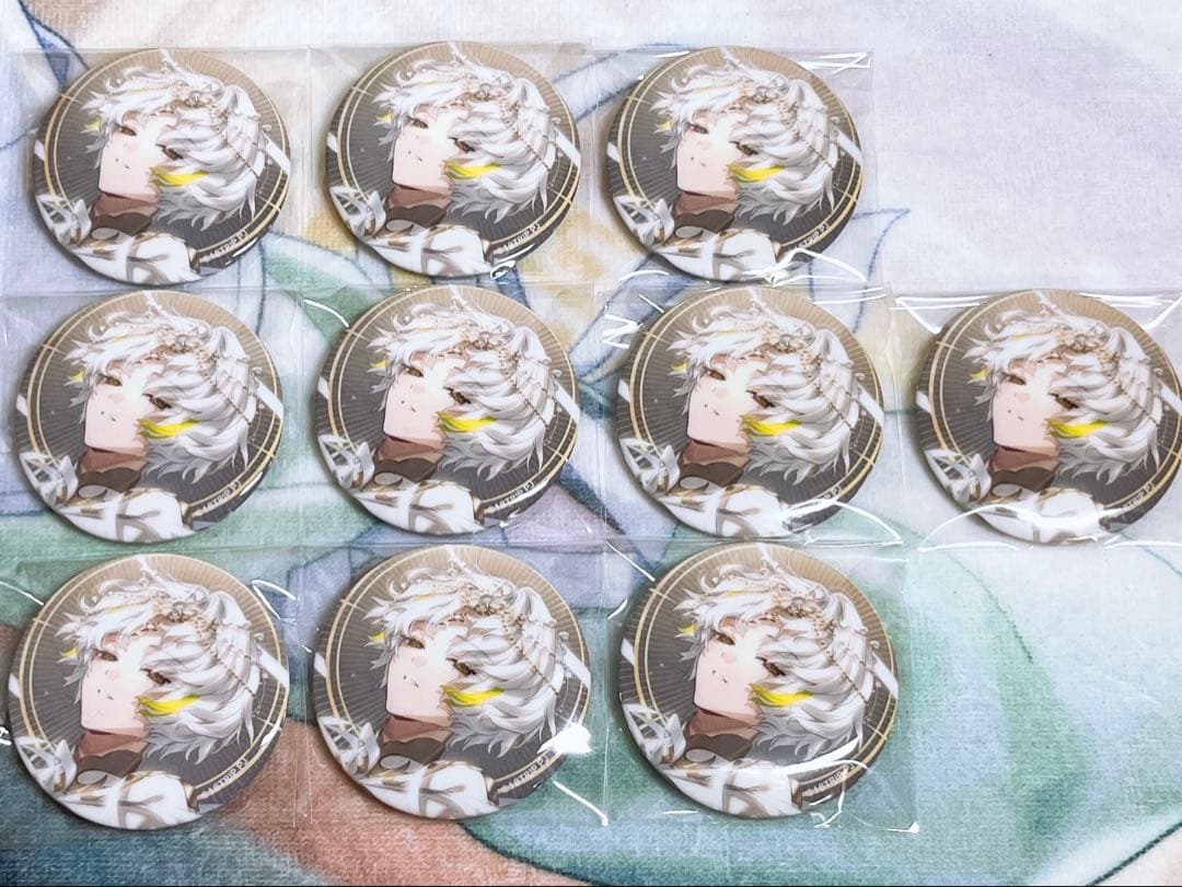 18TRIP 白光糖衣 vol.7 缶バッジ - メルカリ