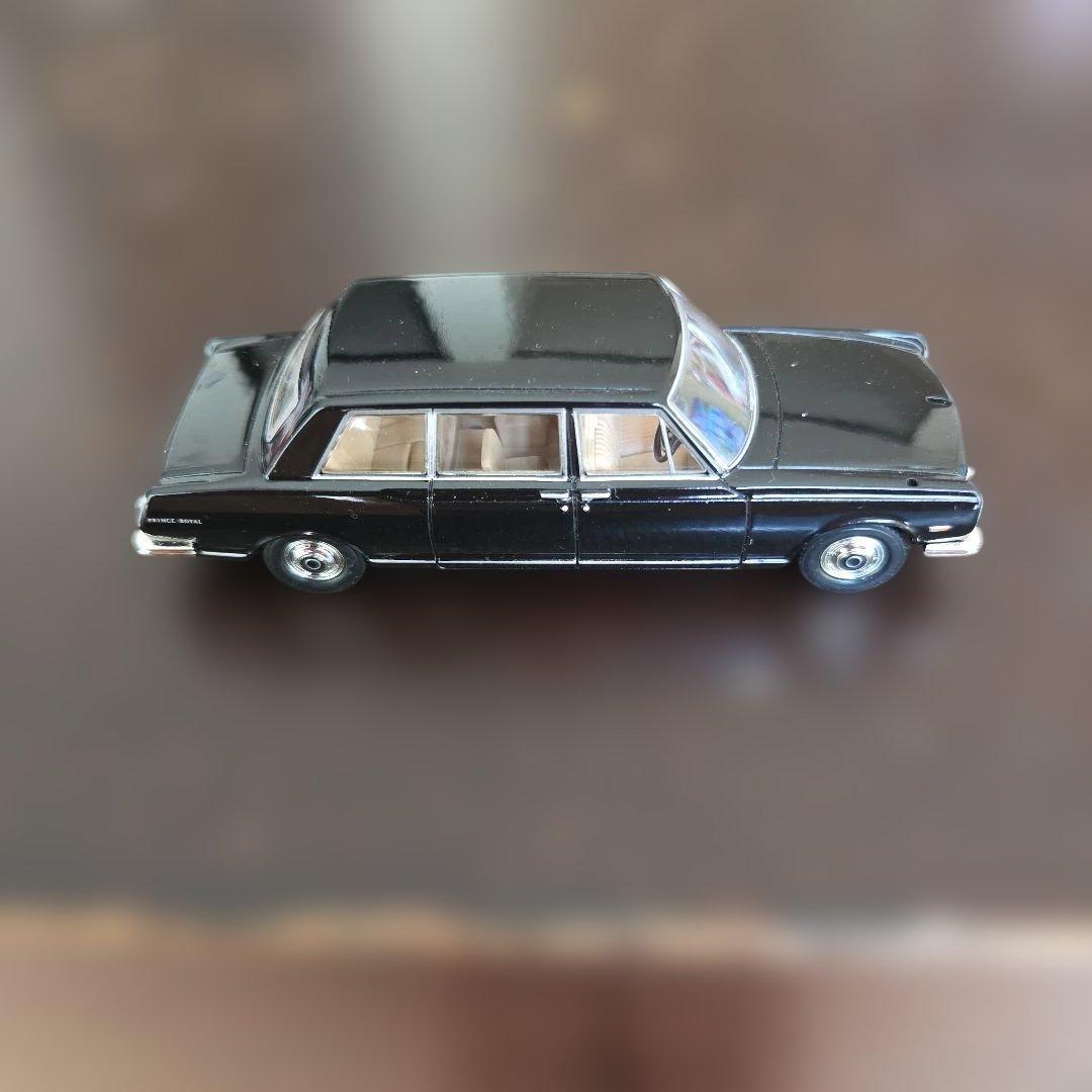 トミカ リミテッド ニッサン プリンス ロイヤル