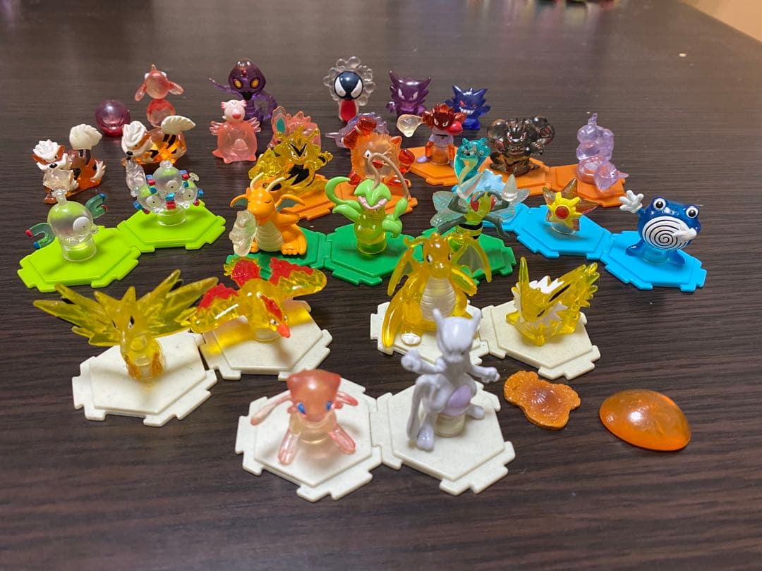 ポケモンフィギュア101体 初代 バンダイ ガチャガチャ
