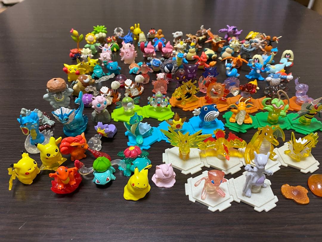 ポケモンフィギュア101体 初代 バンダイ ガチャガチャ