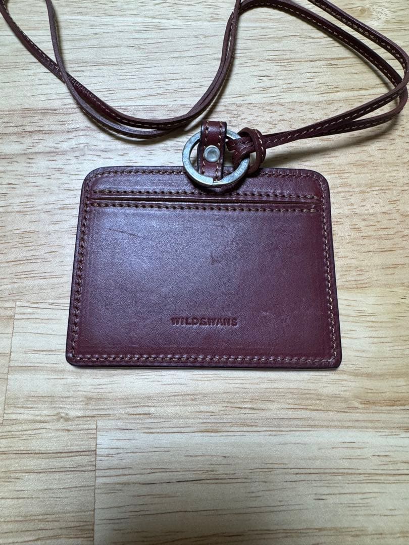 IDホルダー　EB-LYNCH（EB-リンチ）　wildswans