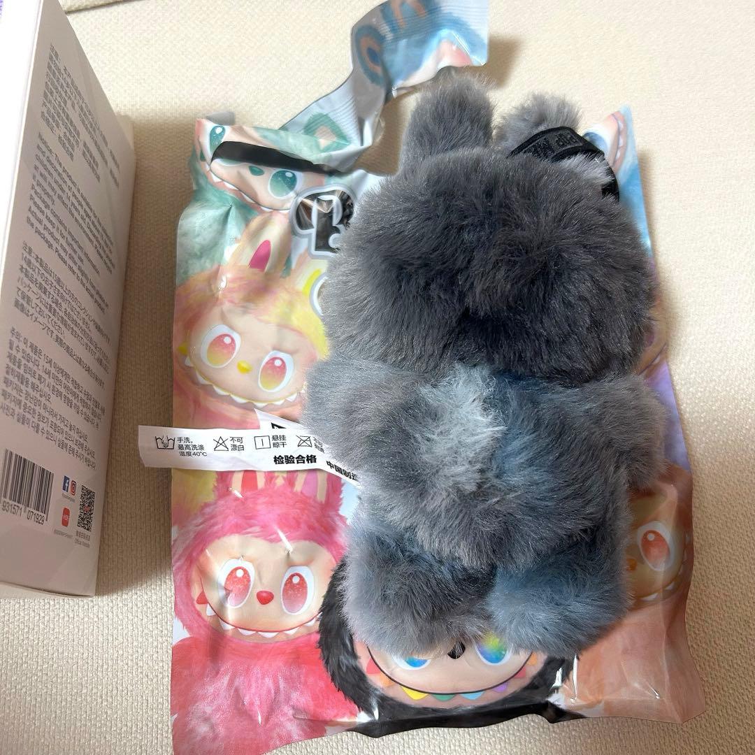 ラブブ エナジー シークレット labubu ぬいぐるみペンダント