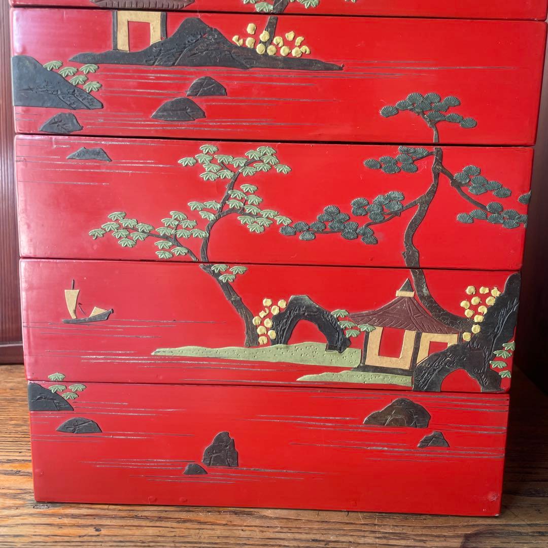 時代物　琉球漆器　重箱　５段　朱塗り　木箱入り　堆錦　東洋骨董　漆器