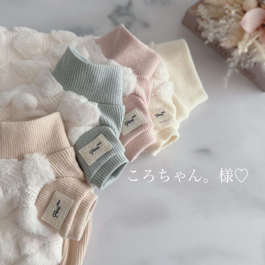 美品 COACH 小型犬用首輪 XS ピンク シグネチャー チャーム付き coach