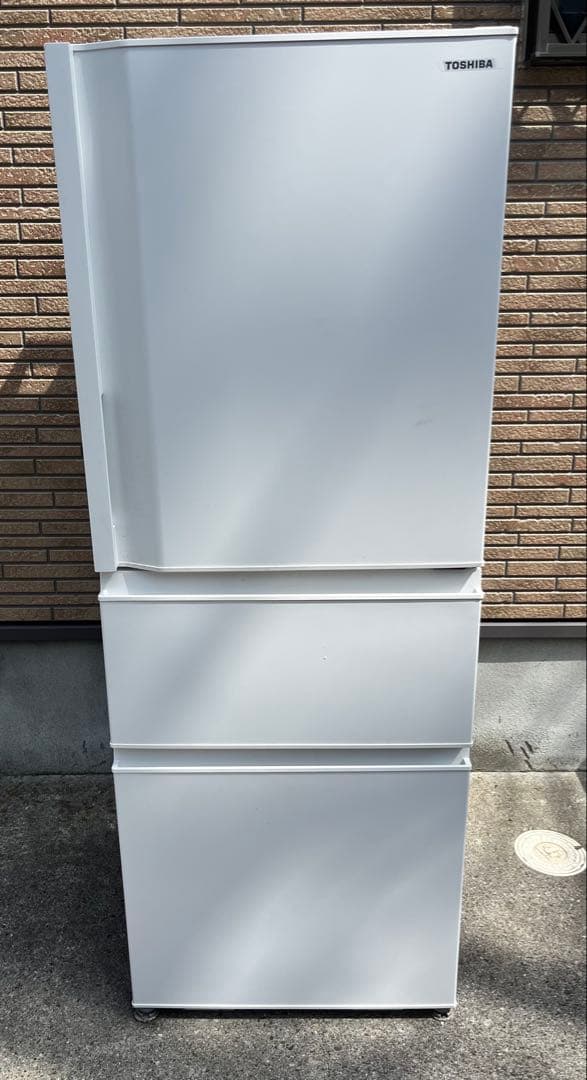 2023年製　TOSHIBA 冷凍冷蔵庫　326L 送料無料