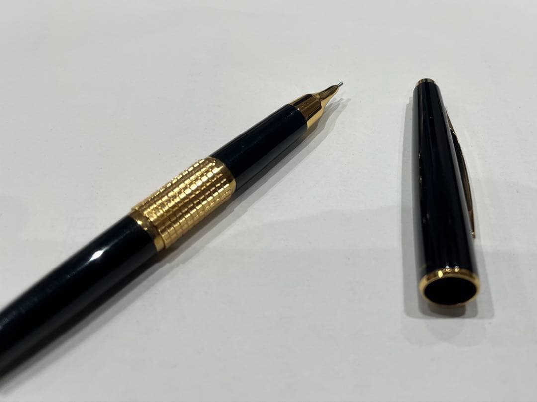 Pentel 5 ゴールドケリー - メルカリ