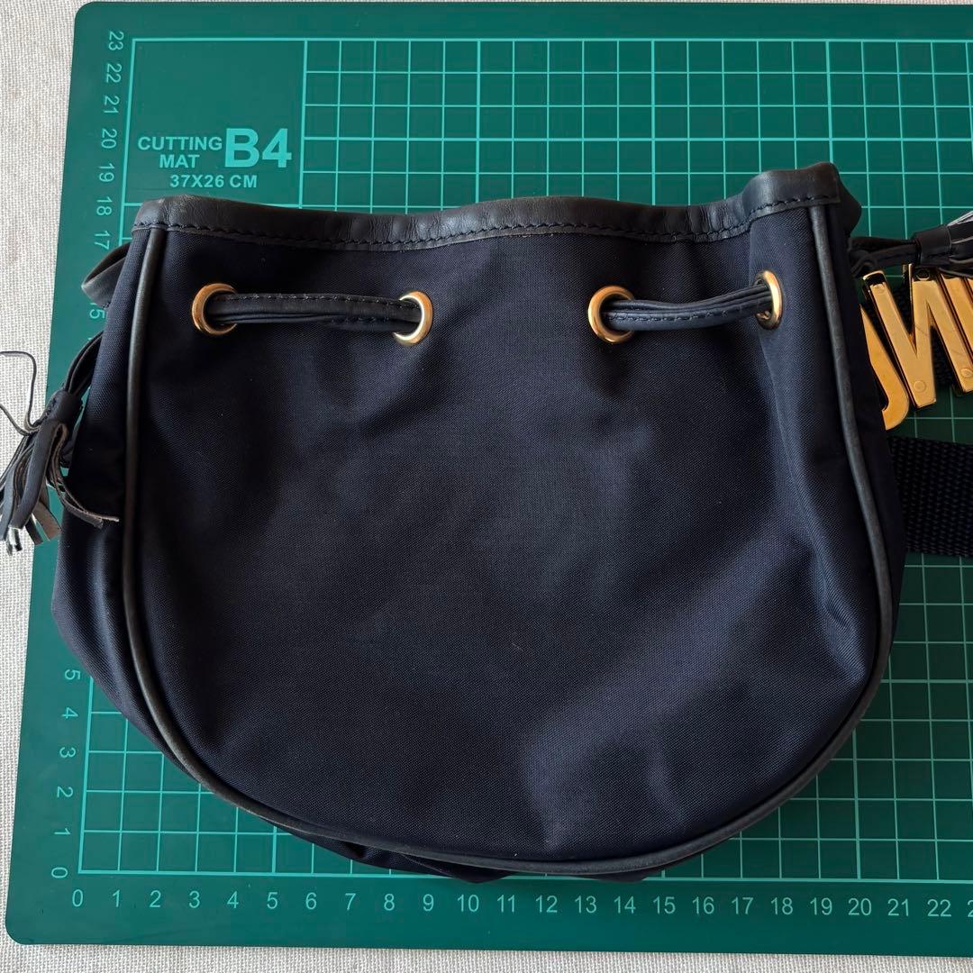 ネイビー×ゴールド モスキーノ ショルダーバッグ 肩掛け 斜め掛け