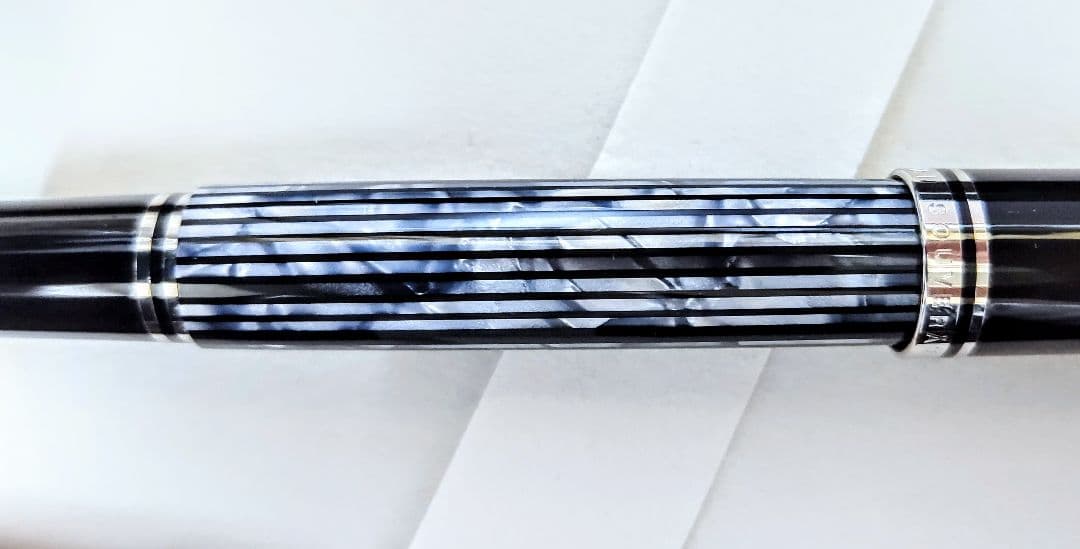 ペリカン万年筆 M605 トータスシェルブラック EF