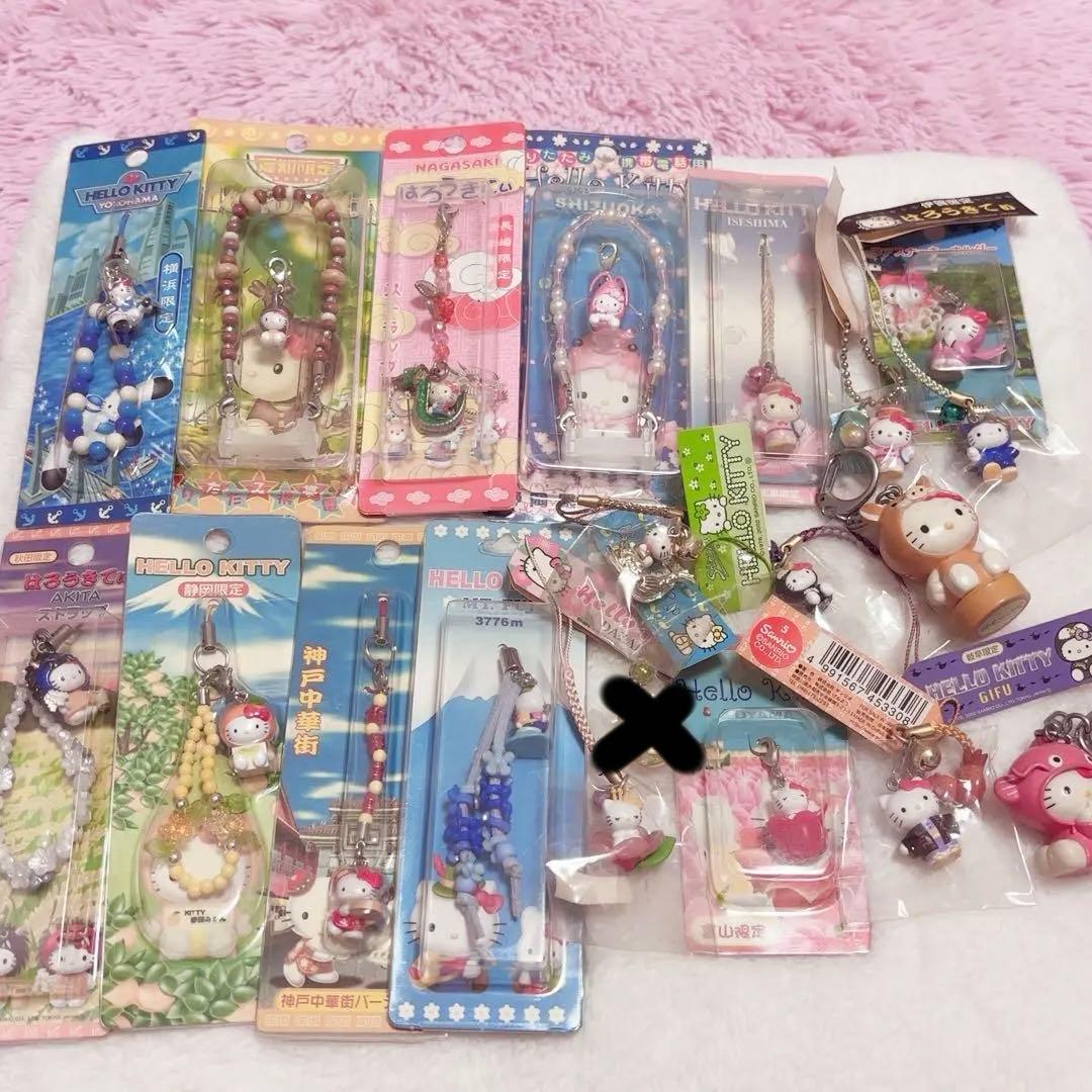 ご当地キティちゃん根付けストラップまとめ売り239個