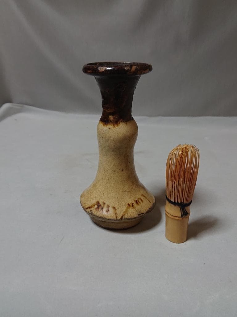 古琉球 壺屋窯 褐釉 渡名喜瓶 江戸時代