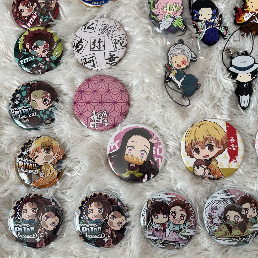 ☆☆鬼滅の刃・フィギュア・マスコット・缶バッジ等☆まとめ売り☆☆