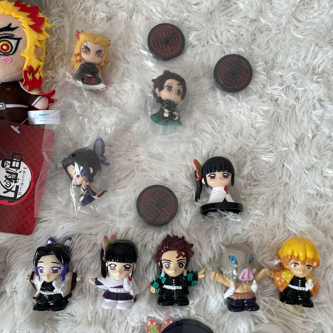 ☆☆鬼滅の刃・フィギュア・マスコット・缶バッジ等☆まとめ売り☆☆