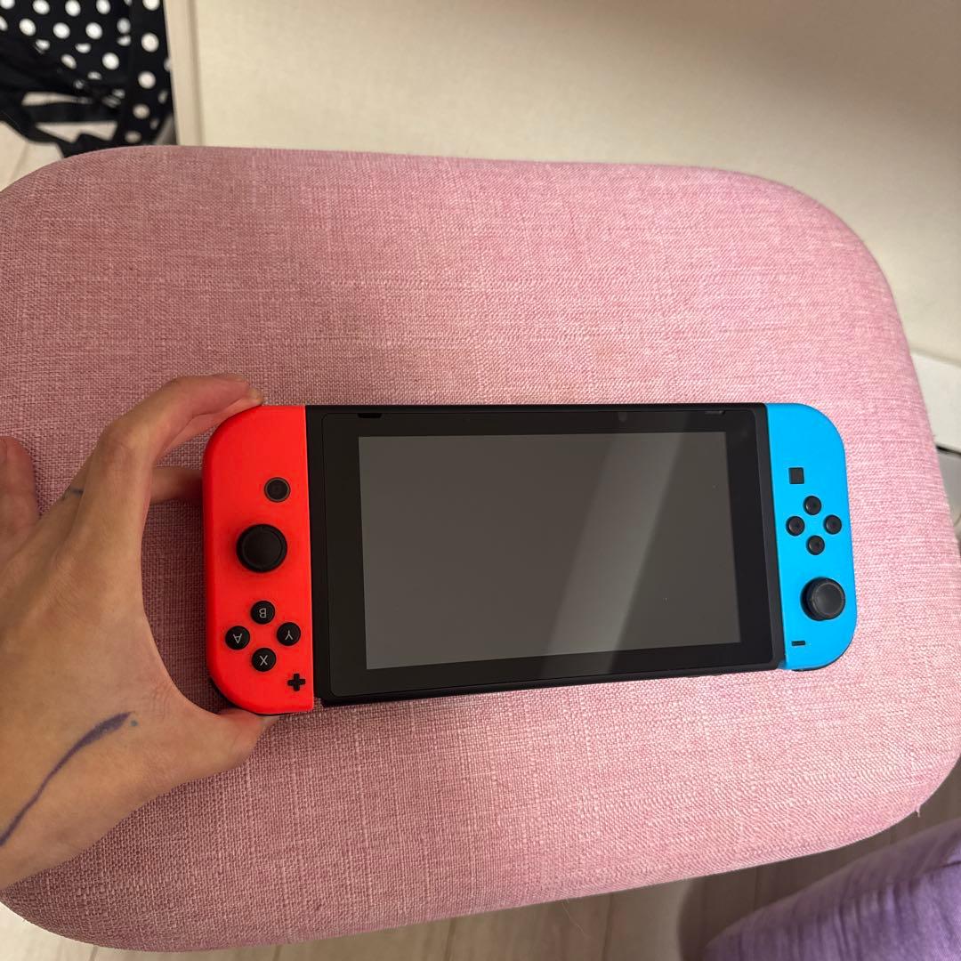 Nintendo Switch 本体 オレンジと青のJoy-Con