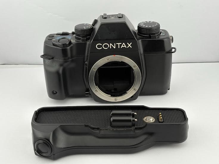 ☆美品 訳アリ☆コンタックス ST ボディ / バッテリーホルダー p-7