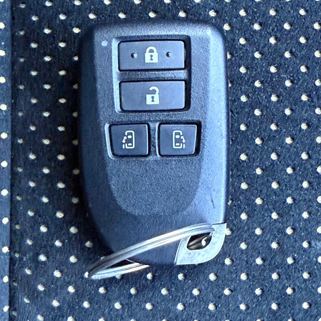 ハイエース　スマートキー　キーレス　3個セット　4ボタン　両側パワースライド
