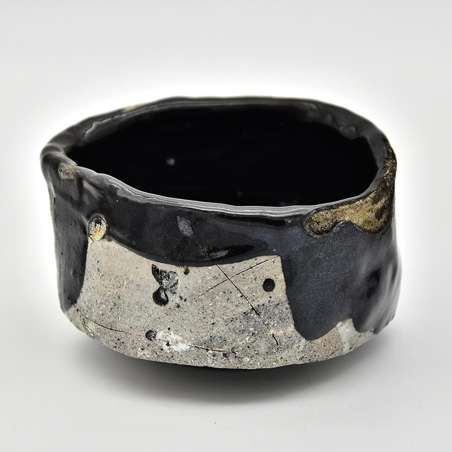 T 新品未使用 鯉江良二 茶碗 引出黒 共箱 共布 略歴 瀬戸黒 茶道具