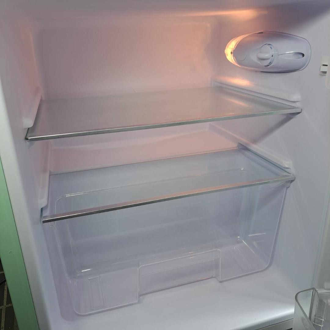 オーヤマ　レトロデザイン　2024年製　冷蔵庫　PRR-082D-LG　81L