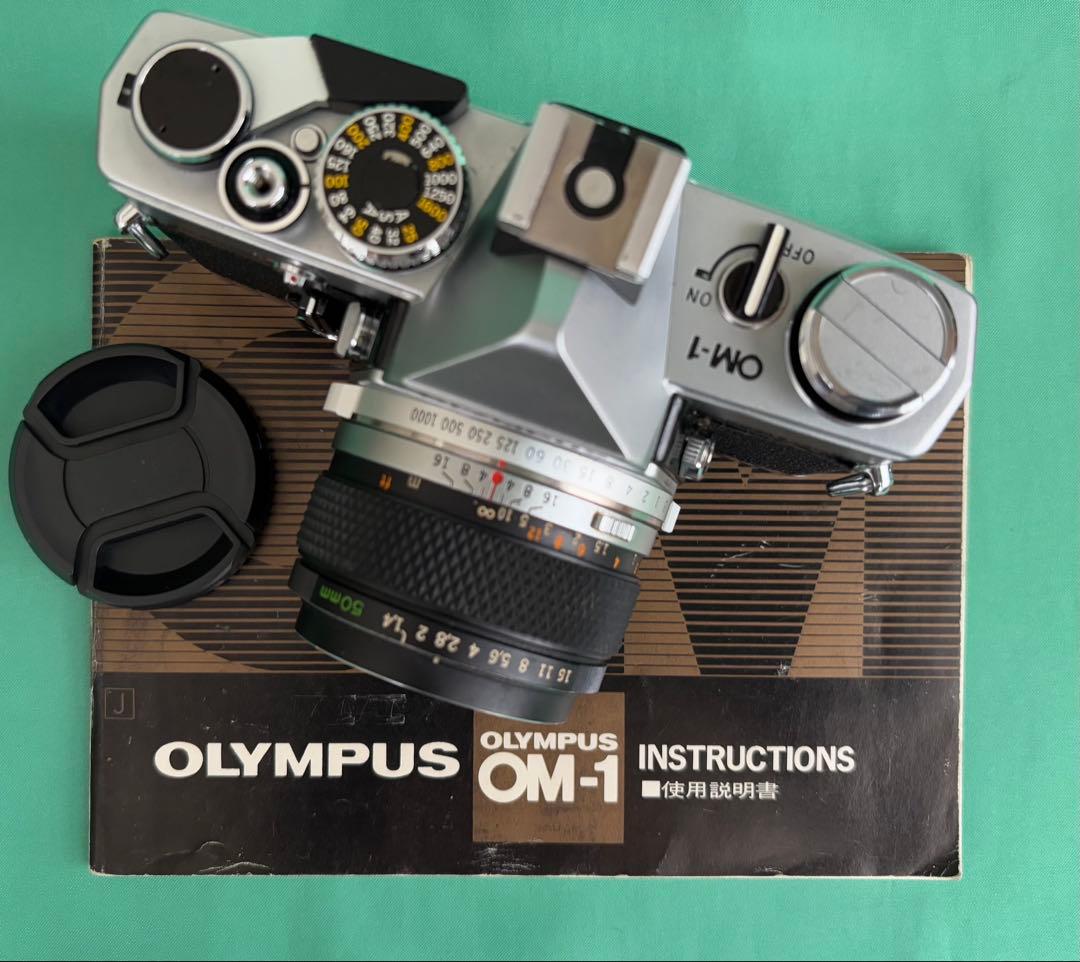 ☆ OLYMPUS OM-1 (使用説明書付) + ☆ 標準レンズ 50mm
