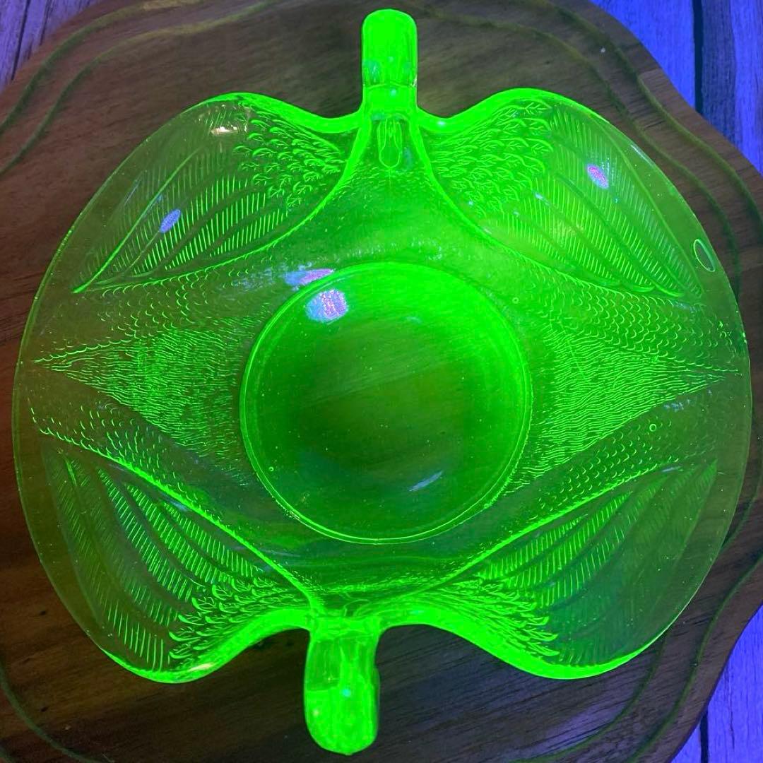 ウランガラス スワン キャンディディッシュの通販はau PAY マーケット