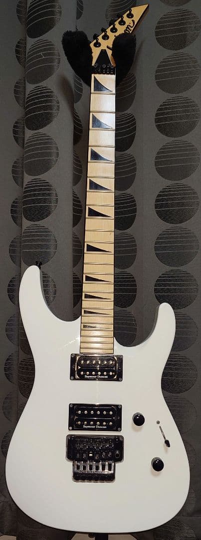 jackson　dk2m（ピックアップ無しにしたので値下げ中）