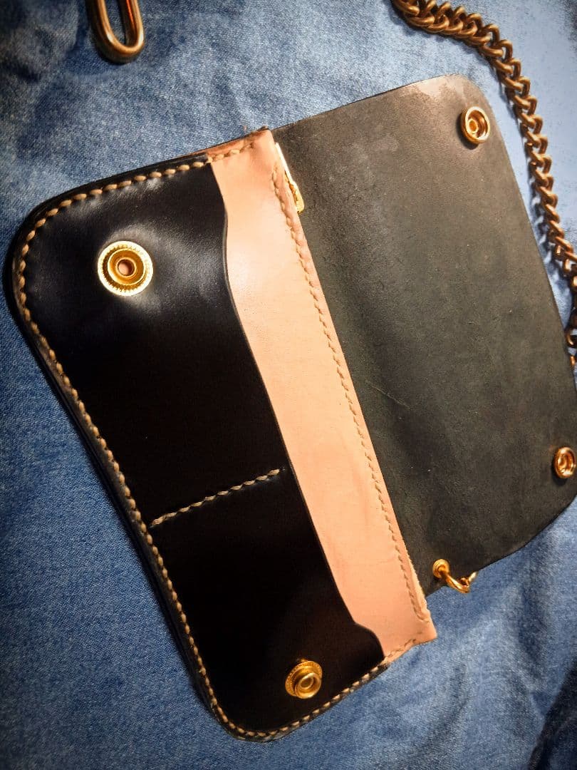 新喜皮革 オイルコードバン トラッカーウォレット ウォレットチェーン付き