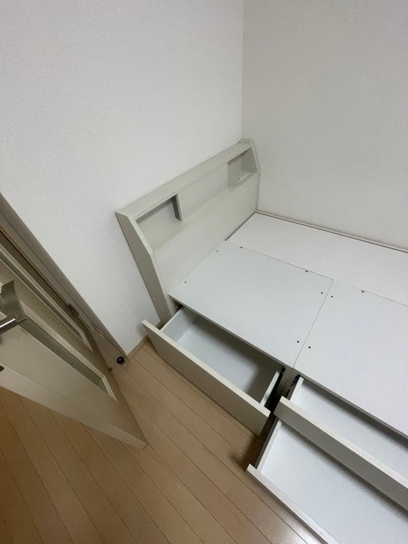 【引取限定】ベットフレーム　引出し　　ニトリ　葛飾区