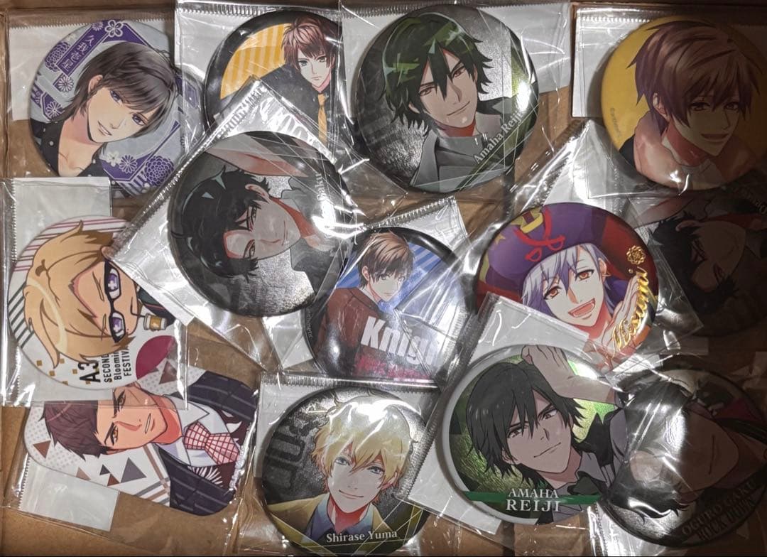 アニメグッズ　ノンジャンル　缶バッジまとめ売り　大量　60サイズ