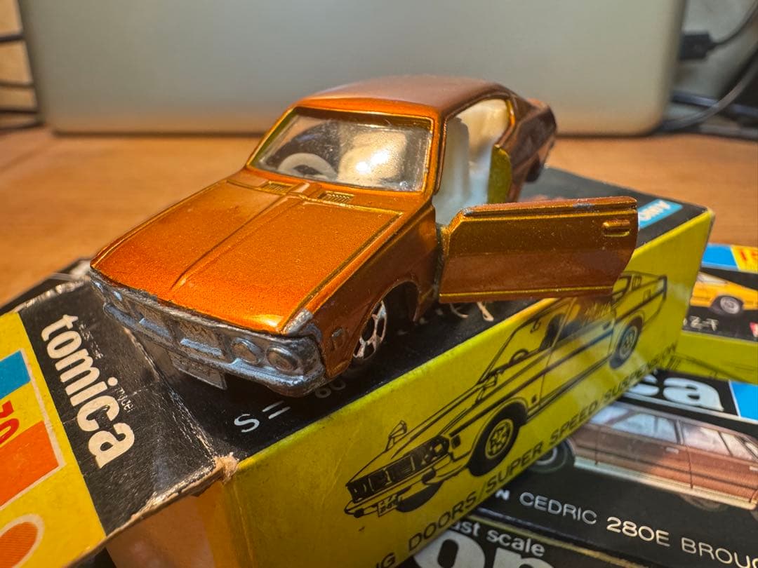 キャランGTO含む、黒箱16台＋外国車シリーズ23台＋赤箱48台＋8台計95台