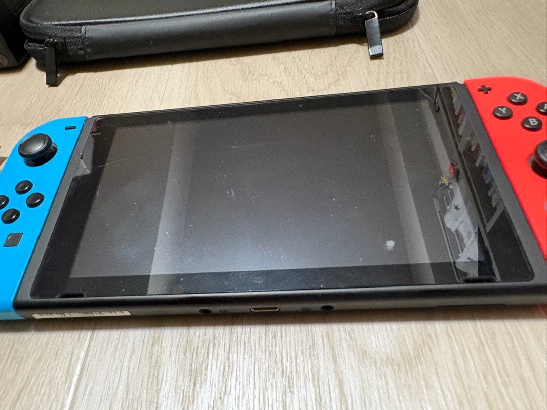 Nintendo Switch 本体 各種備品・64GBメモリ・ケース付