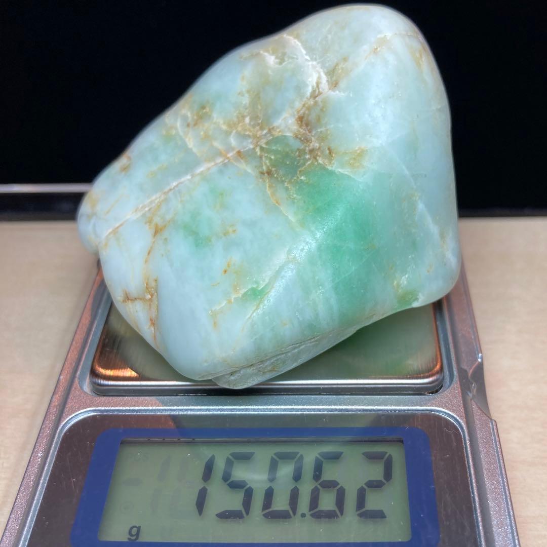 【専用品】 糸魚川翡翠　ロウカン質 翡翠　原石　150.6ｇ