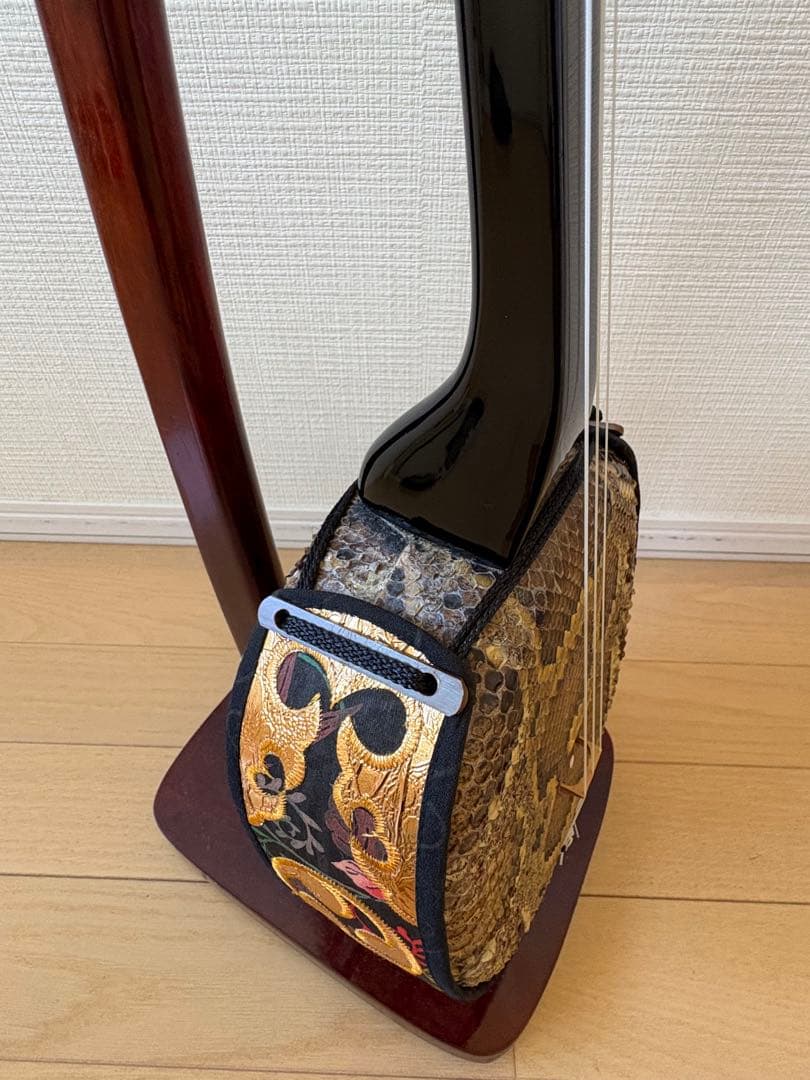 沖縄三線 本張り一枚皮 ゆし実 沖縄三線 本張り一枚