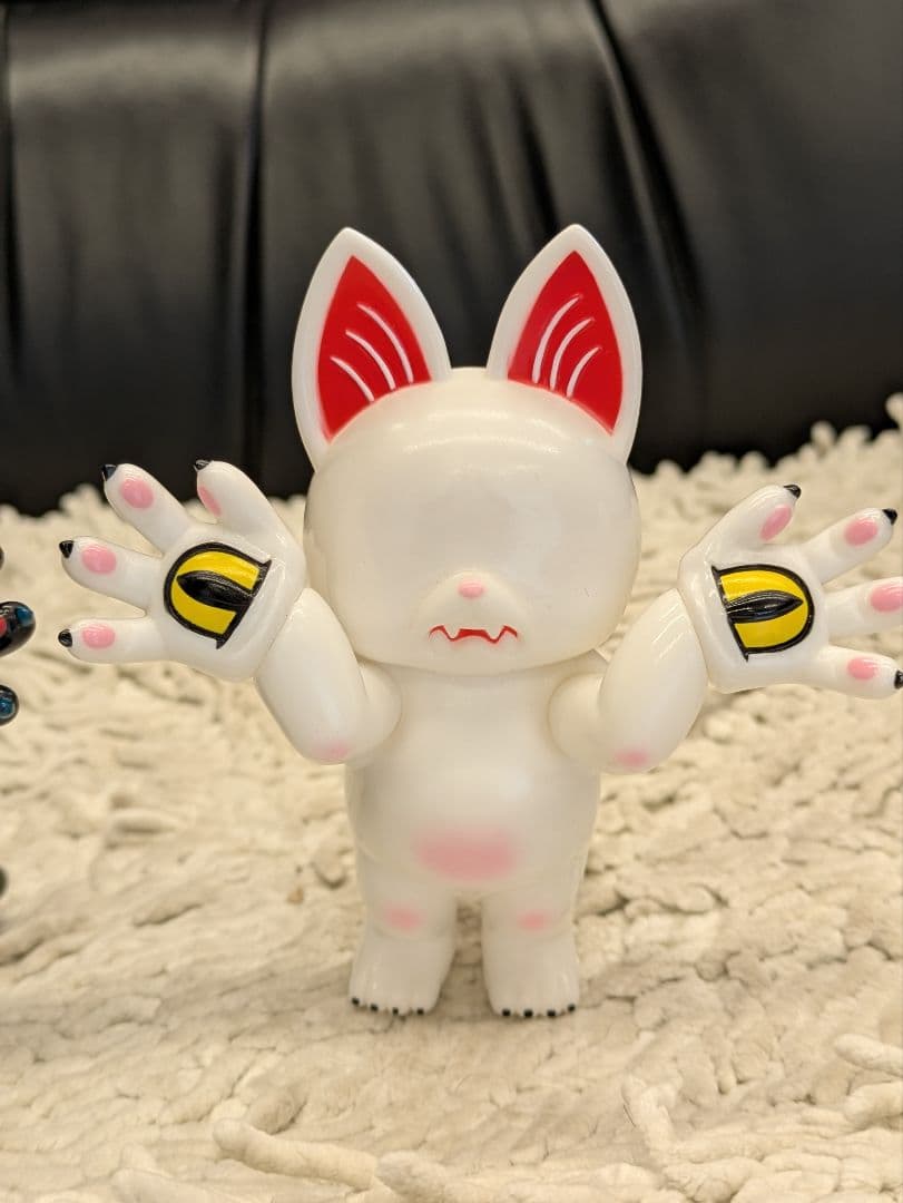 インディーズ　ソフビ　ジゴクネコ　おにぎり　白　黒　2体セット