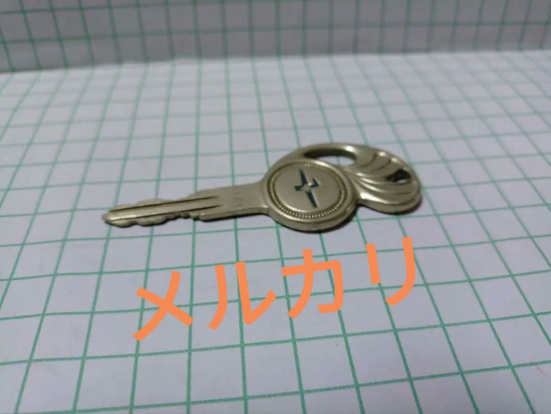 日産グロリア鍵。NISSAN旧車。 純正キーY31。昔のグロリアキー - メルカリ