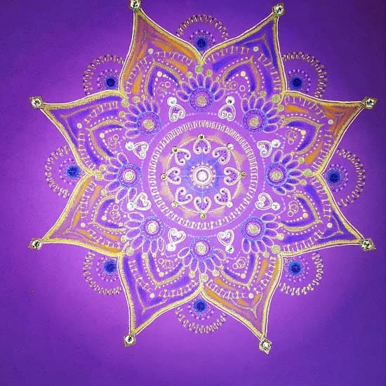 五十嵐由家の「パーソナル曼荼羅」あなたの波動を曼荼羅画へ転写します。