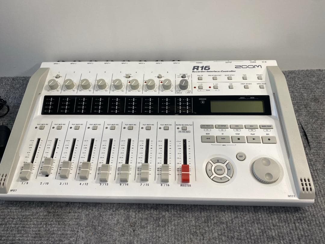 ZOOM R16 MTR マルチトラックレコーダー