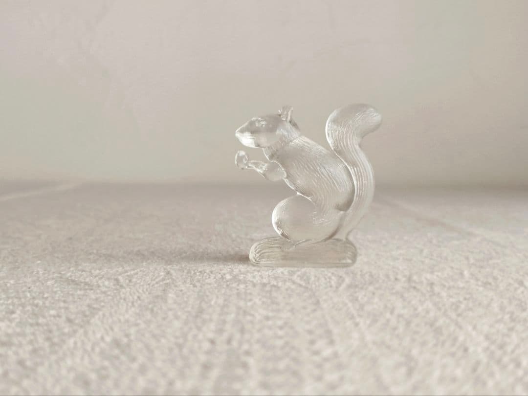vintage glass figure ୨୧ * ガラスの リスさん - メルカリ
