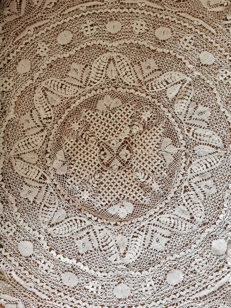 アンティークマルチーズレース 美しいエクリュφ75㎝見事なラージ