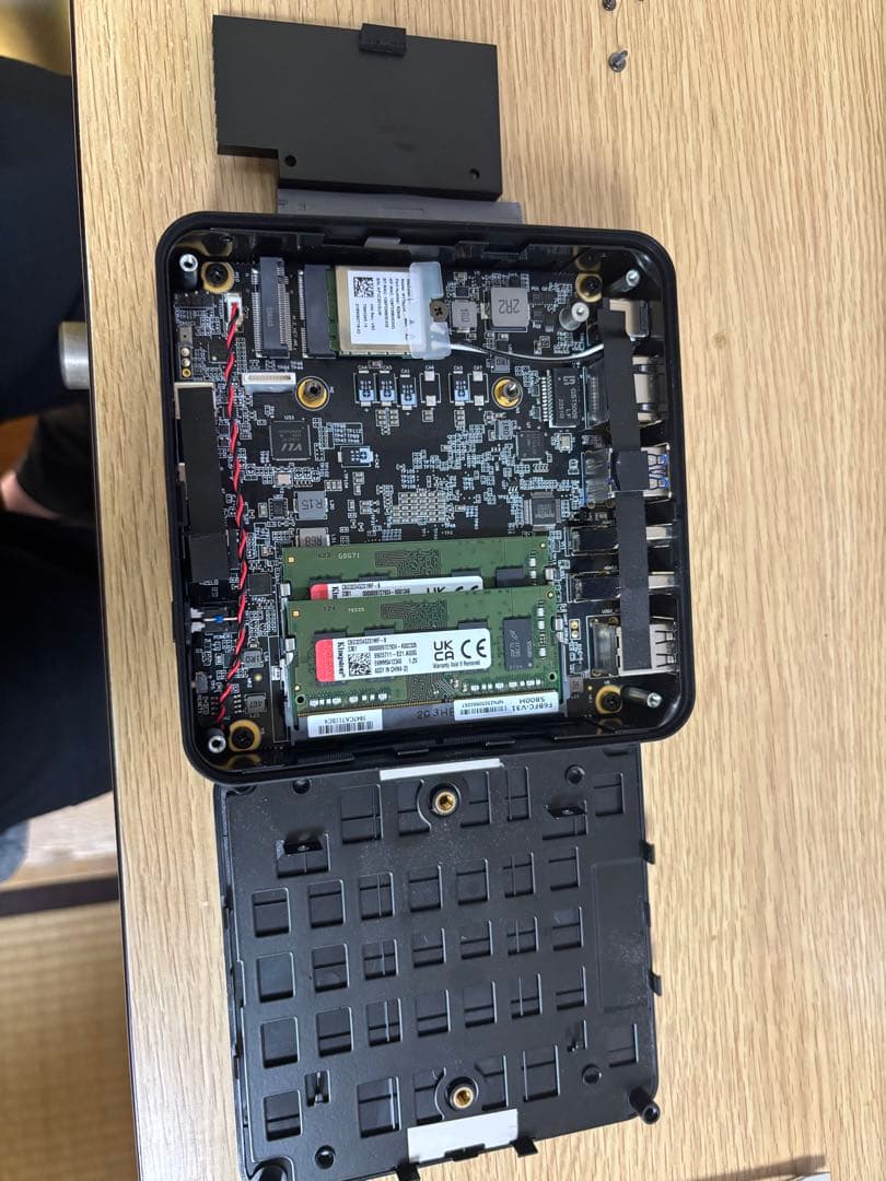 minisforum UM580B ジャンク SSD無し