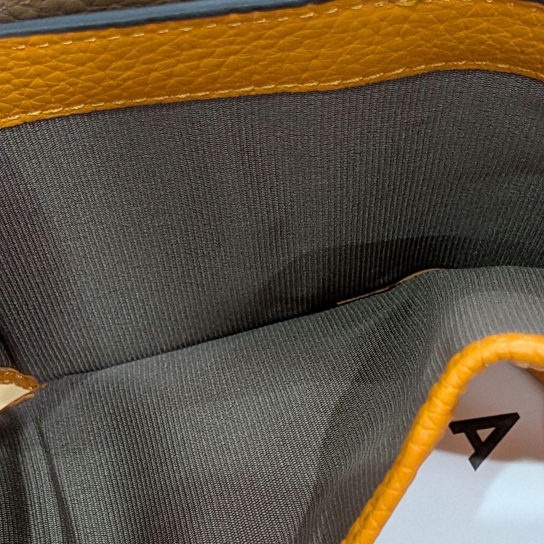 FURLA ブラウンレザー 三つ折り財布