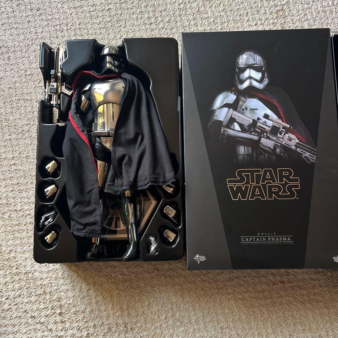 Hot Toys スター・ウォーズ キャプテン・ファズマ 1/6