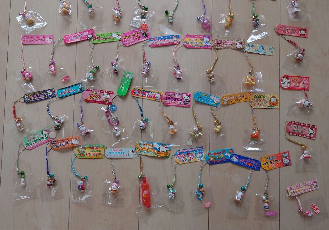 Hello Kittyご当地キティ 根付けストラップ まとめ売り