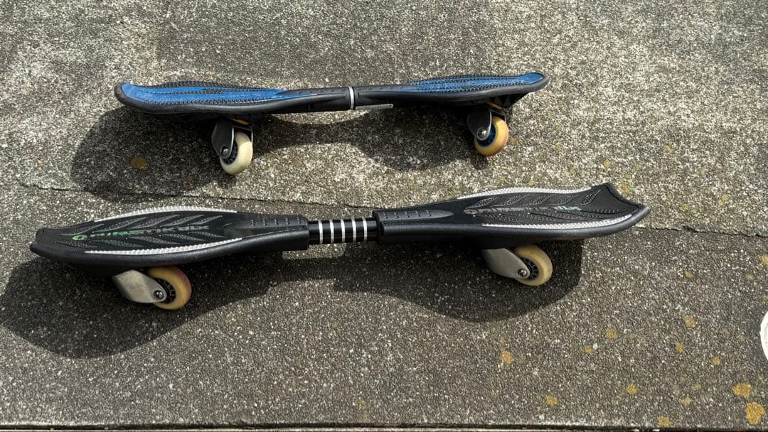 【親子で楽しむ2個セット】ラングスジャパン　リップスティック　デラックス＆ミニ