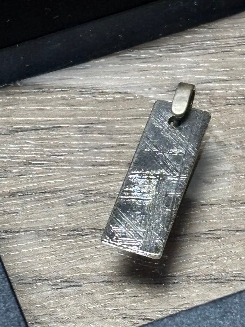 ギベオン 隕石 プレート 2.22g 25.5×8.5×1.3㎜