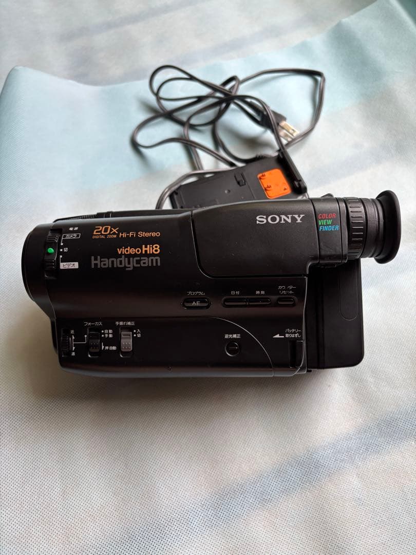 ソニーCCD-TR850 8mm ビデオカメラ ハンディカム VideoHi8