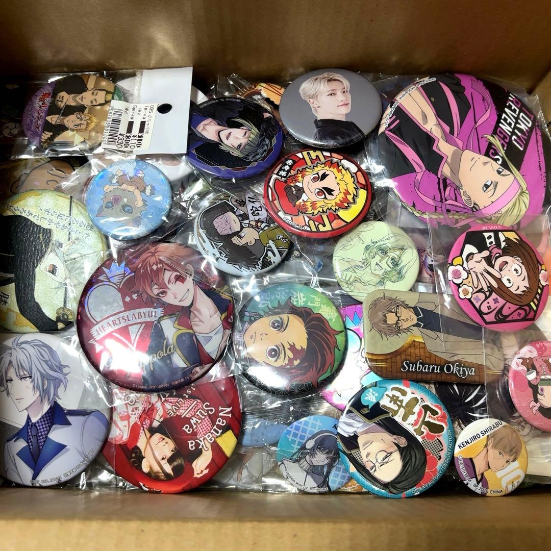 漫画アニメ缶バッジ大量まとめ売りグッズノンジャンルC